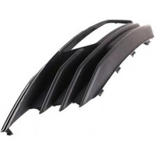 TŞT Audi A3 Ön Sis Lamba Kapağı Nikelaj Çıtalı Sedan Sağ 2017- (Oem No:  8V5807682A9B9)