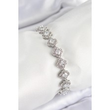 Pileli Store Pilelistore Pirinç Zirkon Taşlı Yonca Baget Model Gümüş Renk Vıp Seri Kadın Bileklik - TJ-BB7509