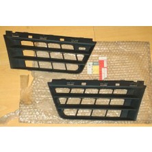 Dega Renault Megane Ön Panjur Sağ 2003- (Oem No:  7701474779)