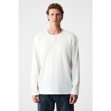 Grimelange Renew Erkek Organik Pamuklu Bisiklet Yaka Yarım Patlı Düğmeli Regular Beyaz Sweatshirt