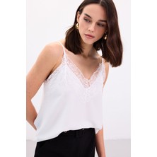 Sateen Dantel Detaylı Askılı Bluz - Ekru