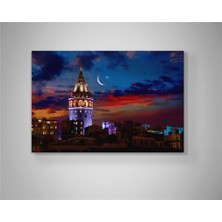 Istanbul – Galata’nın Gecesi & Hilalin Sessiz Işığı