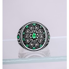 Yıldırım 925 Ayar Gümüş, El Işçiliği Yeşil Doğal Taş Detaylı Desenli Erkek Yüzük – Klasik ve Güçlü Tasarım