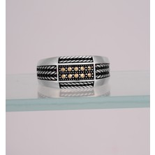 Yıldırım 25 Ayar Gümüş Halat Desen Detaylı Kare Form Erkek Yüzük – El Işçiliği Klasik Tasarım