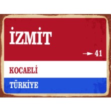 BiveSa Kocaeli Ili Izmit Ilçesi  Retro Ahşap Sokak Tabelası