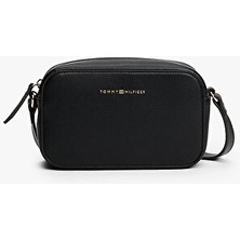 Tommy Hilfiger Kadın Th Logo Detaylı Çapraz Askılı Çanta