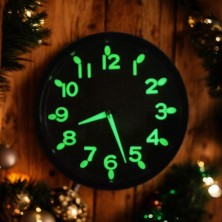 Bahat Fosforlu Kabartma Rakam Çocuk Odası Küçük Kahverengi Duvar Saati Çap 22 cm