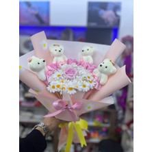 Umay Flowers Sevimli Ayıcıklı Papatya & Pembe Gül Buketi – Özel Tasarım H