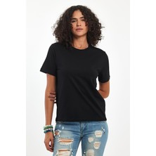 Septemmart %100 Pamuklu Bisiklet Yaka Slim Fit Basic Kadın T-Shirt
