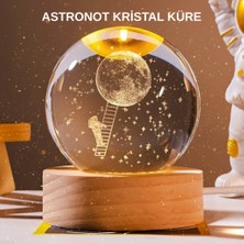 Usb’li 3D Astronot Kristal Küre – Modern Uzay Temalı Gece Lambası - SA002G-6FCQ49