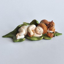 Shop A Way Minyatür Peri Bahçesi ve Teraryum Uyuyan Palamut Peri Bebek Sincap Heykeli