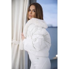 Peluş Detaylı Cepli Şişme Mont