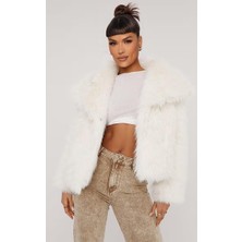 Kadın Suni Kürk Kaban – Premium Yumuşak Dokulu, Şık Tasarım Beyaz