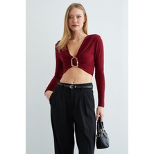 FullaModa Drapeli Tokalı Omuz Vatkalı Crop Bluz