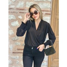 Bi Baksana Kadın Uzun Kollu Dökümlü Kruvaze Yaka Kol Ucu Gipeli Sandy Bluz