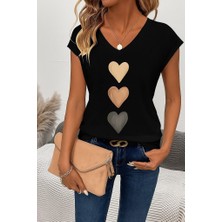 Bi Baksana Kadın Kısa Kollu V Yakalı Kalp Desen Viskon Bluz