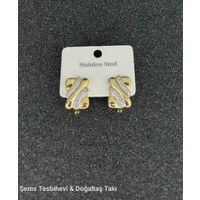 Şems Tesbihevi & Doğaltaş Takı Stainless Steel Altın Kaplama Kıvrımlı Taşlı Kadın Küpe Şık ve Modern Tasarım
