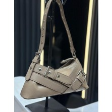 Kadın Prag Model Kemer Detaylı Deri El ve Omuz Çantası