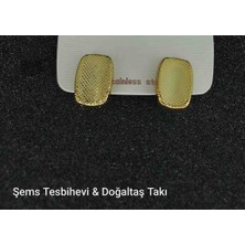 Şems Tesbihevi & Doğaltaş Takı Altın Kaplama Örgü Desenli Dikdörtgen Kadın Küpe Paslanmaz Çelik, Modern Tasarım