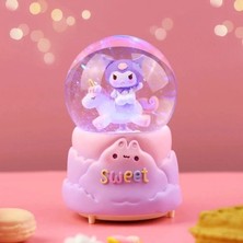 Magicool Kuromi Içi Dönmeli Püskürtmeli Işıklı Müzikli Kar Küresi Büyük Boy ALK3038