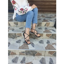 Siyah Ipli Biye Kadın Sandalet - Yumuşak Deri Günlük Şık ve Hafif Sandalet