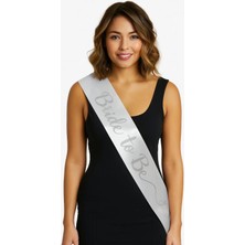 Magicool Beyaz Saten Üzerine El Yazısı Italik Gümüş Bride To Be Kuşağı 10 cm Genişlik