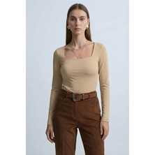 Qaju Kadın Uzun Kollu Kare Yaka Basic Bluz -Ten