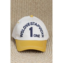 Clodi 3-7 Yaş Çocuk Şapkası - Bej ve Sarı Renk Kasket - Güneş Korumalı Pamuklu Kumaş - Ayarlanabilir '1 One' Nakışlı