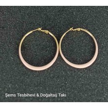 Şems Tesbihevi & Doğaltaş Takı Pudra Pembe Detaylı Altın Kaplama Halka Küpe Zarif ve Modern Tasarım