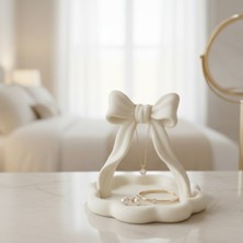 Olafigo Kurdele Tasarımlı Takı Standı ve Organizer - Estetik Fiyonk Detaylı Takı Askısı ve Tablası