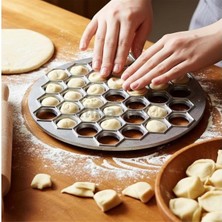 Ivory Çelik Mantı Kalıbı 24,5 cm – Pratik ve Dayanıklı Mantı Yapma Aparatı