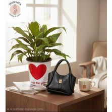 Trendniva Kilit Detaylı Küçük Boy El Çantası