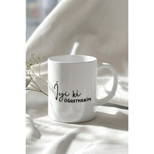 Iyiki Öğretmenim Tasarımlı 330ML Baskılı Beyaz Seramik Kupa Bardak