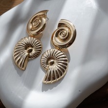 La Paz Deniz Kabuğu Sarmal Sallantılı Pirinç Küpe