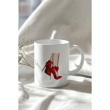 Kırmızı Topuklu Ayakkabı Desenli 330ML Baskılı Beyaz Seramik Kupa Bardak