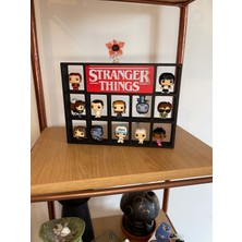 Stranger Things Temalı Figür Standı | 12 Bölmeli Koleksiyon Rafı (Yalnızca Stand)