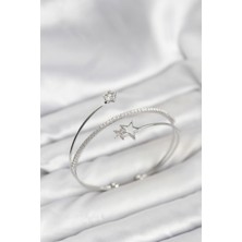 Solenya Yıldızlı Model Pirinç Gümüş Renk Kadın Bileklik