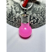 Ampul Tasarımlı Dekoratif Anahtarlık – Metal Gövde, Parlak