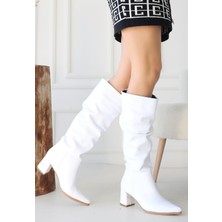 Roof Atelier Kadın Beyaz Körüklü Sivri Burun Kalın Topuklu Çizme - Pitay