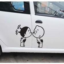 Beta Moda Hub Öpüşen Çocuklar Tasarım Oto Sticker 36 cm