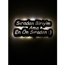 Sem Concept Aa Pilli Ledli Sıradan Biriyim Ama En Ön Sıradan Dekoratif Duvar Yazısı, Ahşap Işıklı Tablo