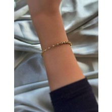 Aurah Sıralı Üçgen Bileklik