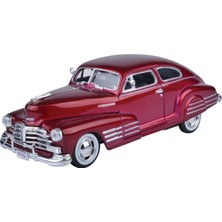 Motormax 1:24 1948 Chevy Aerosedan Fleetline