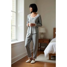 Benerly Kadın V Yaka Uzun Kol Puantiyeli Dantelli Pijama Takımı Regular Kalıp Fonksiyonel Kaliteli