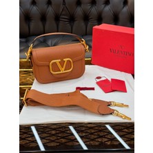 Valentino Garavani Logo Detaylı Ithal Çanta