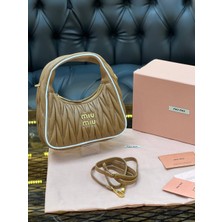 Miu Logo Detaylı Ithal Çanta