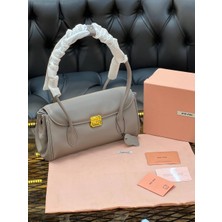 Miu Logo Detaylı Ithal Çanta