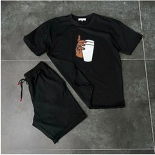 Adrift Unisex Paper Cup Baskılı Siyah T-Shirt ve Siyah Şort Sporcu Kombin