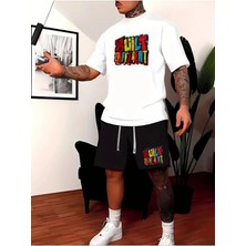 StartMore Erkek Beyaz''renkli Built Different Baskılı'' Basic Oversize T-Shirt- Şort Takım STRUP0000000000014