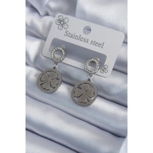 Asel Aksesuarcı 316L Çelik Gümüş Renk Zirkon Taşlı Yonca Model Işleme Detay Kadın Küpe